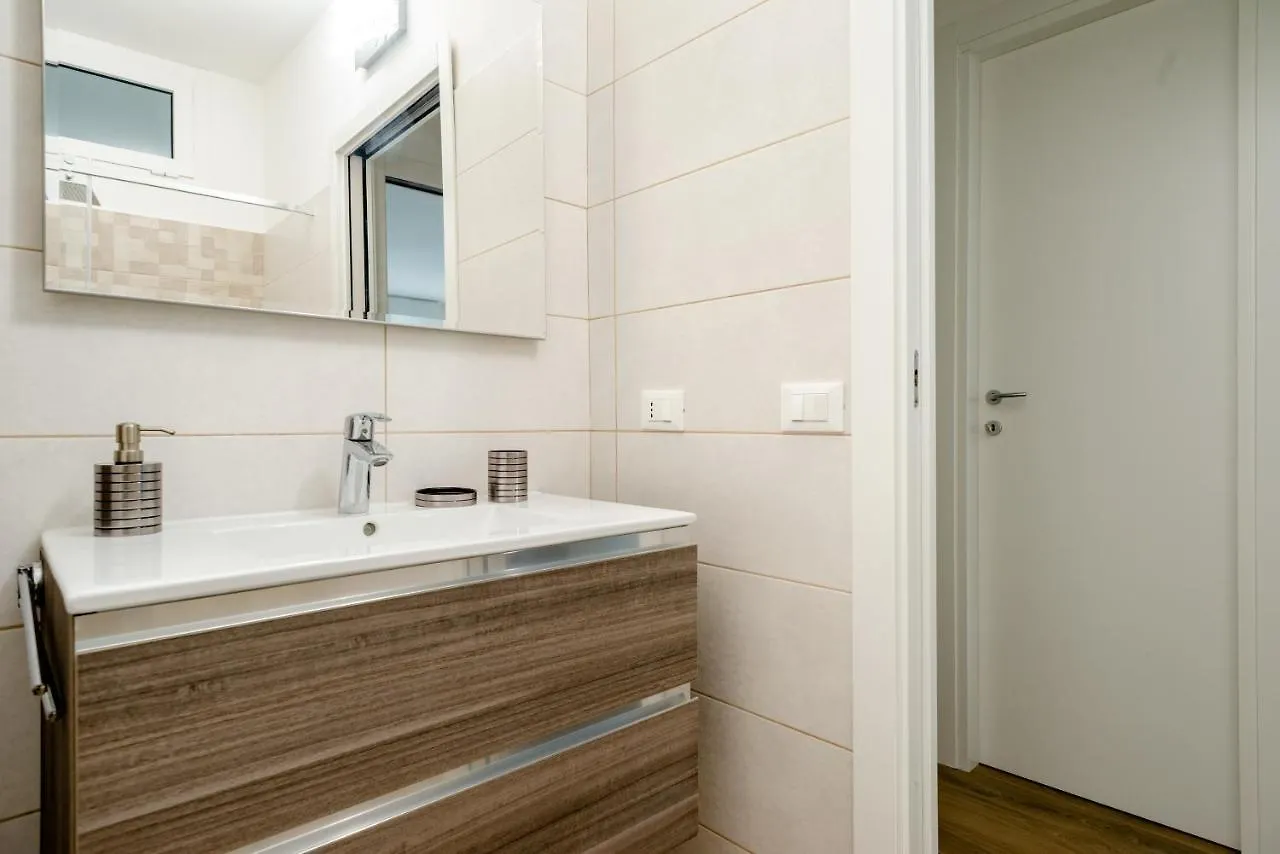 So&Mi Apartment Sirmione 0*,  Italy