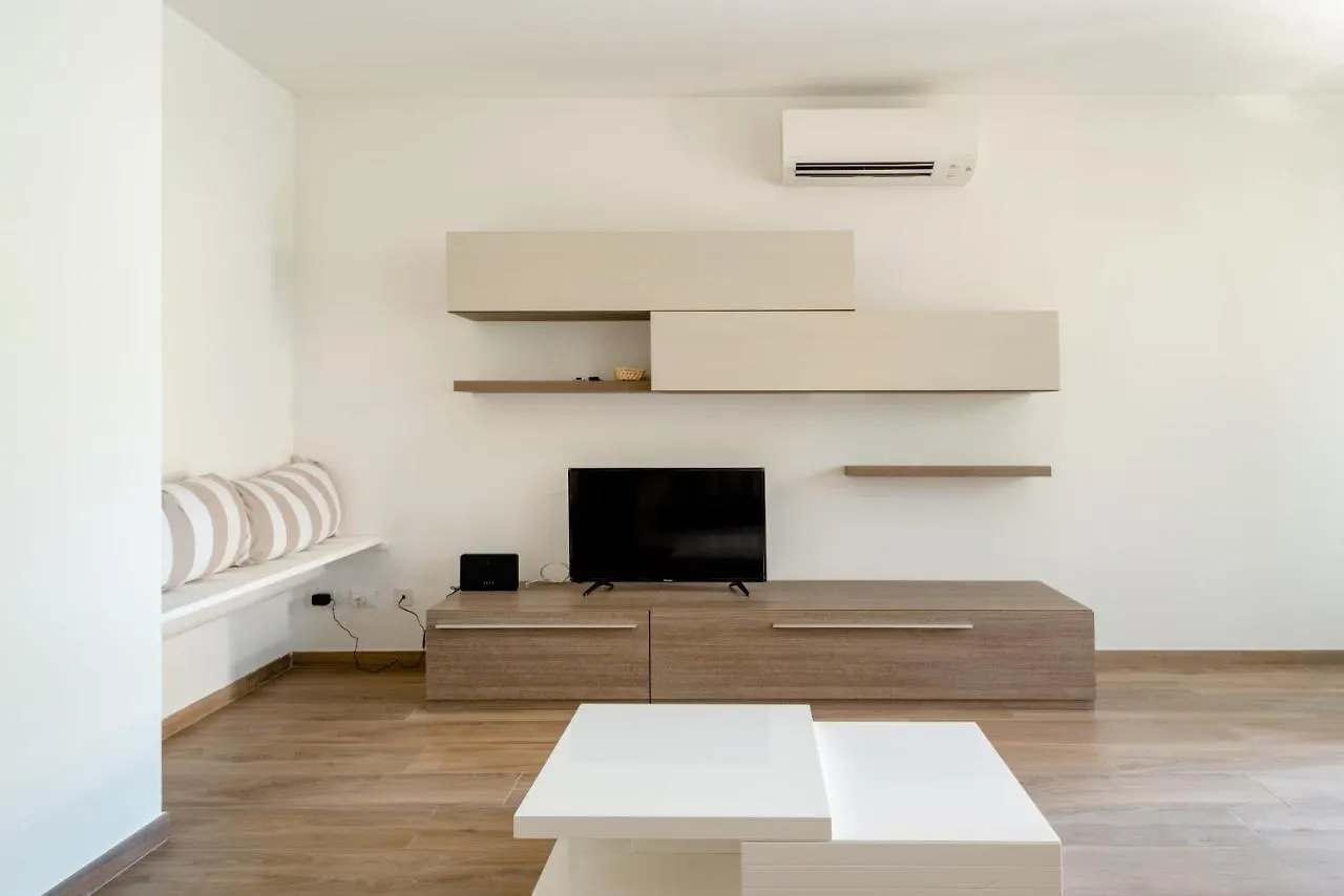 So&Mi Apartment Sirmione 0*,